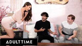 ВЗРОСЛОЕ ВРЕМЯ - Сексуальная свингерша Белла Роллан Предложила Трахнуть Меня, Пока Я Не Почувствую Себя Лучше порно